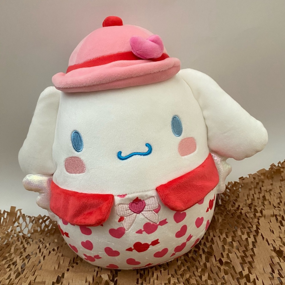 Squishmallows Hello Kitty & Friends CinnamoRoll 8” Cupid Plush!